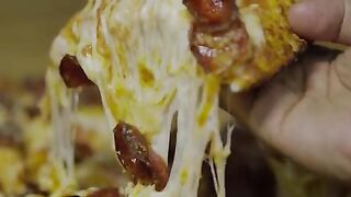 Eating pizza