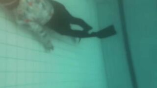 Fun Dive in the Pool: A Fun Underwater Adventure to Test Your Confidence