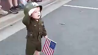 So beautiful video cute baby moment ❤️😍😍😍