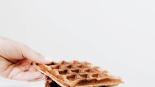 Crispy Waffles In 3 Minutes? This Mini Waffle Maker Does It! #shorts