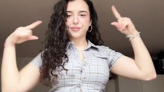 Dancing tiktok 2