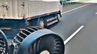 Kerja proyek di jalanan