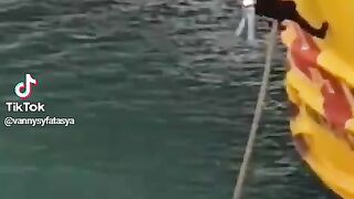 Korban kapal kebakaran