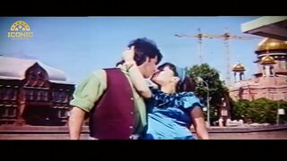 Sahiba Hot Song Aa Meri Banhon Main Aa With Rambo - Film Main KHilari Tu Anari Pakistani Movie Songs