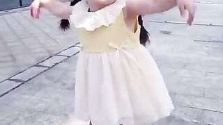 這小眼神，為娘心都化了 #人類幼崽