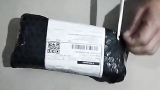 Unboxing Paket