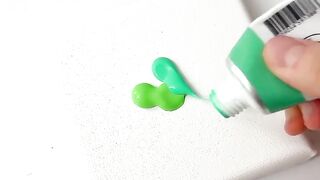 💙💚 Emerald Aurora Painting Tutorial 🌌✨ Mesmerizing Color Blending! #Shorts
