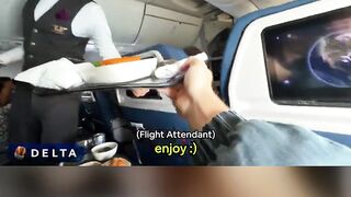 A SHAKE SHACK BURGER ON A PLANE?! 😱 #shorts