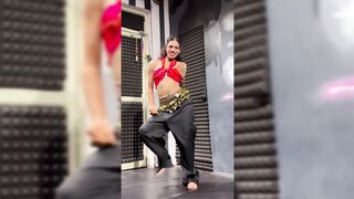 Indian Girl Himanshi Singh Dance 5