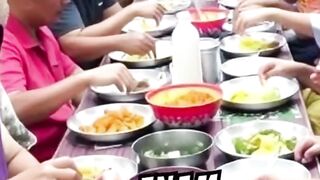 Indonesian Habits: No Spoon, No Fork, Just Hands! 🤯✨