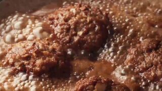 Almôndegas Caseiras Simples e Fáceis: Receita com Molho de Tomate