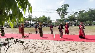 Grace of Indonesian Traditional Culture 🇮🇩✨