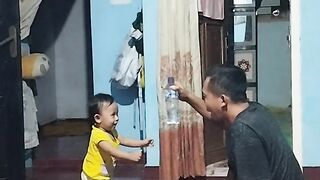 POV bayi 10 bulan belajar jalan