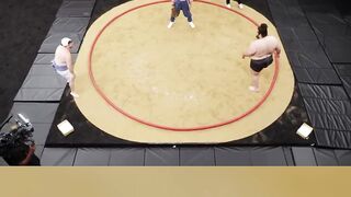 1 MINUTE WITH A 500 LB SUMO?! 😱 #shorts