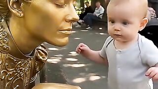 This is adorable and will make you smile 😃.mp4