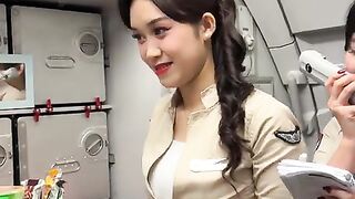 Pramugari super air jet jualan dipesawat.mp4