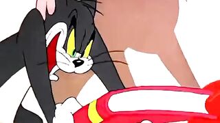 Jerry Was Stealing The Fruit Bowl… SO TOM DUMPED A 50-LB FLOUR SACK! 🍞⚪🙀 (Invisible Mouse Found)