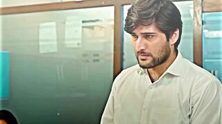 Emotional Pakistani Drama Scene