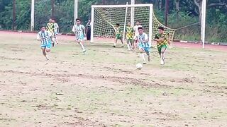 Berebut Bola