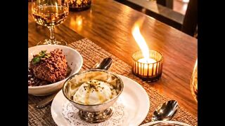 Candle 🕯️🕯️ lights ✨ Dinner 🍽️😋