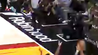 Klay Thompson first triple with heat