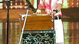 This little kid made everyone crazy with his sweet voice