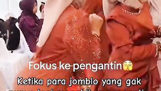 Joget bareng di acara resepsi nikahan