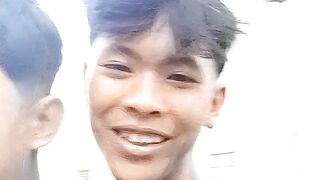 sang bocil lagi ikut jalan jalan tiba tiba yang bawa motor nya gak jelas