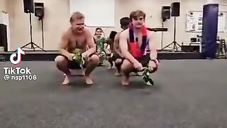 White Boys from Townsville Dancing Tolai Dance 🇵🇬🔥 | East New Britain Culture