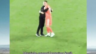 Dari bangku simpanan terus jadi wira El Clásico! 🧤🔥