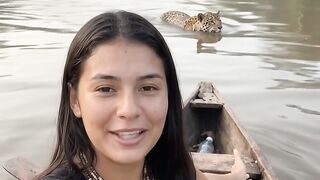 Moro sozinha aqui no Amazonas!Hoje Apareceu uma onça Pintada #shorts