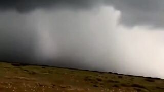 Ураганный ливень обрушился на южную саудовскую аравию