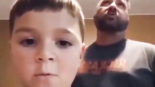 Почему девушки чешут глаза