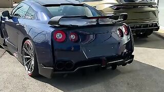Lamboghini Urus & Nissan GTR Gojira