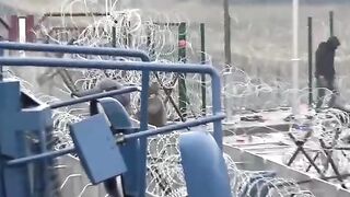 Кадры штурма границы