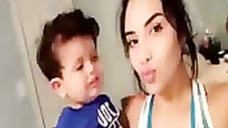 baby fun with mom | funny video