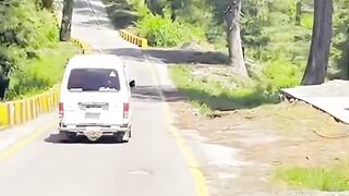 Kashmir Green Valley Road