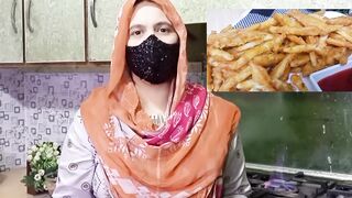Egg Potato Chips Recipe | آلو کے چپس بنانے کا طریقہ | Crispy French Fries Recipe | Panisses Fries