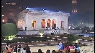 Apna Maqqam Paida Kr by Ustad Rahat Fateh Ali Khan, Gazal By Sir Allama Muhammad Iqbal Sb