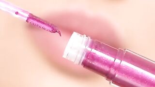 How to apply lip gloss, make your lips glossy