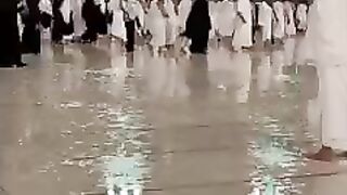 Rain in Khana Kaba