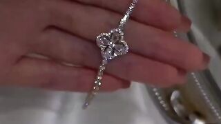 Micro Inlaid Zircon Crystal Four-leaf Clover women Bracelet Adjustable