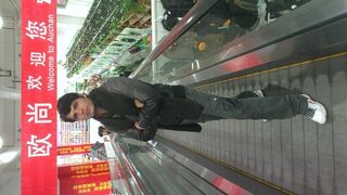 Eating halwa porri in china
