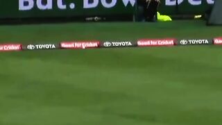 Unbelievable six in bigbash league