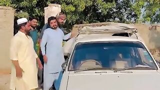 Bapo Ki Gaari Kabariya Ko Bechny Lagy Thy ???? - Khizar Omer