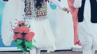 cut gril and boy dance! لڑکی اور لڑکے کا ڈانس