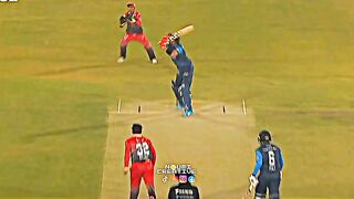 Shahid Afridi best shot