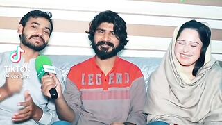 Behnain  sisters emotional video
