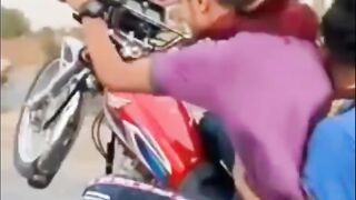 Shah nawaz one wheeling bike stunt miss u legend Rip shahnawaz