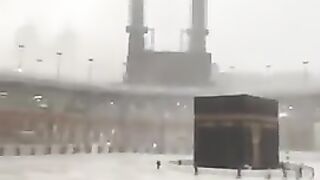 Subhan Allah - Rains in Al Masjid Al Haram Makkah - new #febpostvideos